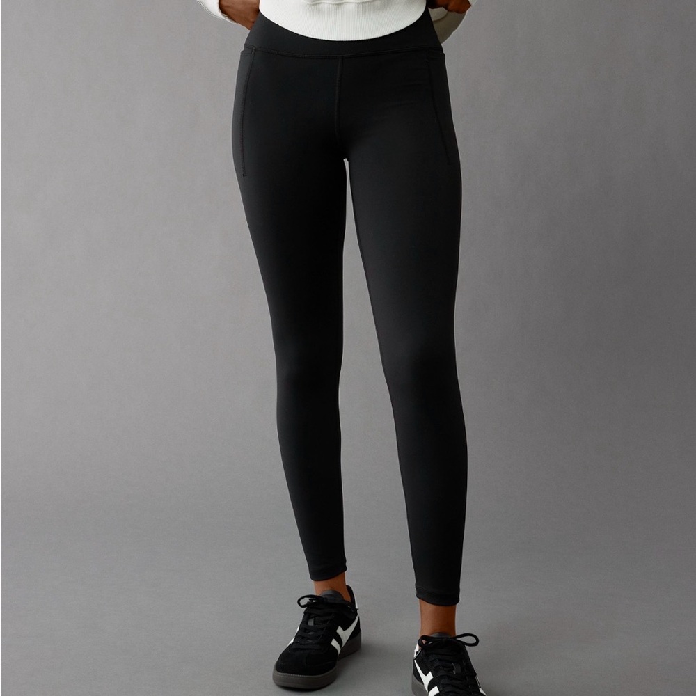 American Eagle Outfitters everything pocket leggings - TWO PAIRS, never worn